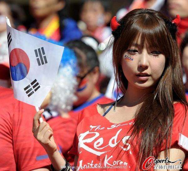世界体育赛事：中国女子足球惊艳全球球迷