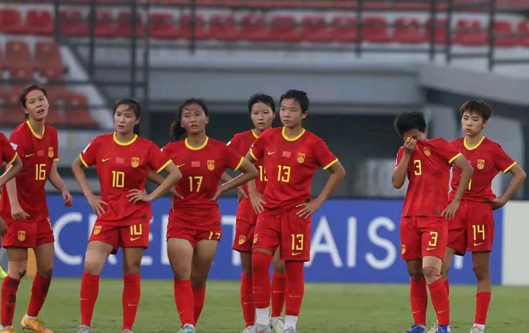 女足国家队备战决赛，决心斗志备战
