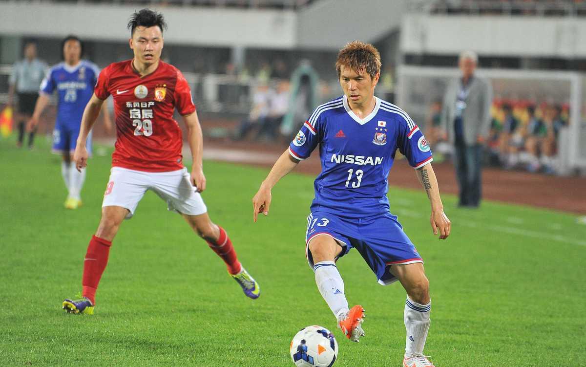 包含日本足球队连胜三场，势不可挡的词条